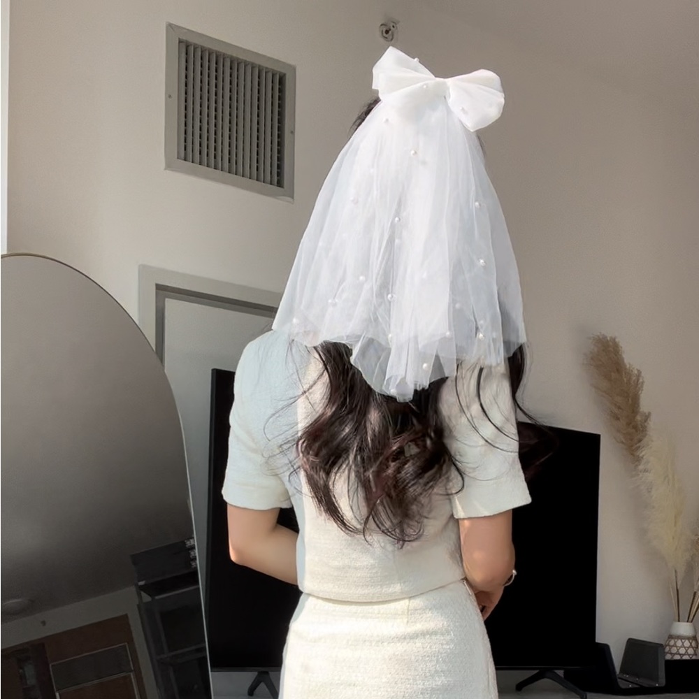 Bridal veil with faux pearls (NEW)